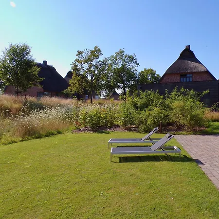 בית נופש Reetdorf Geltinger Birk Malerhaus Seegras *